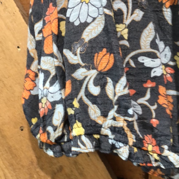 Off the shoulder floral top - Picture 6 of 8